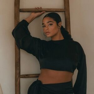 💚HP💚NWT B.Freedom Simona Crop Long Sleeve Top Black